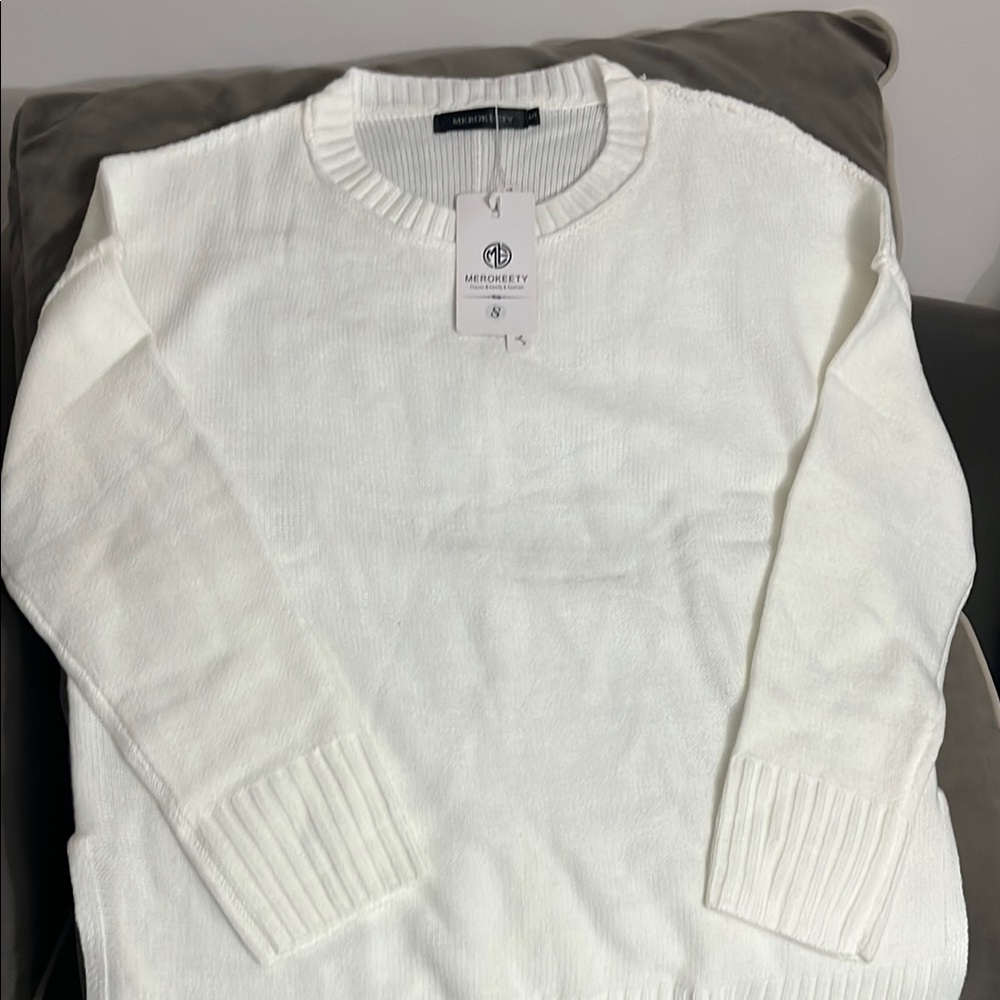 Mercer & Spring Men's Classic White Crewneck Sweater